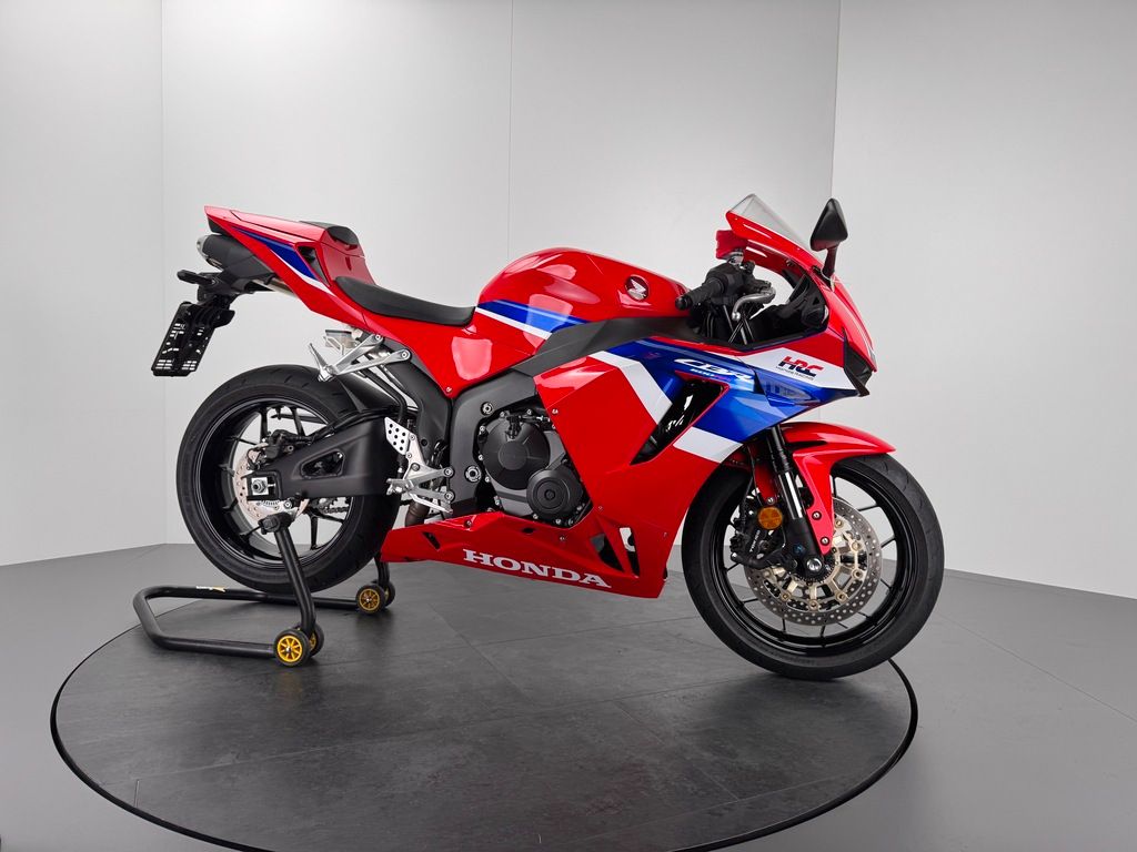 Fahrzeugabbildung Honda CBR 600 RR *NEUWERTIG *1850 KM