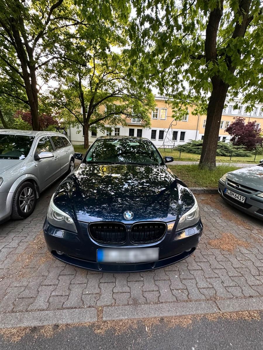 BMW 225