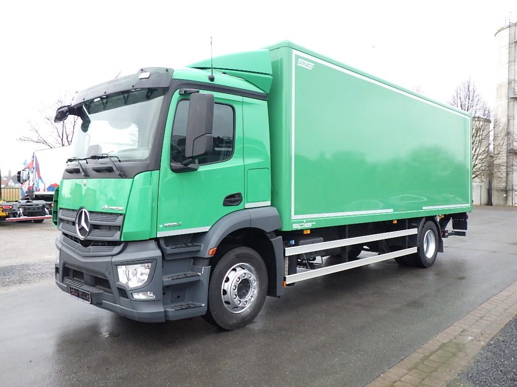Mercedes-Benz 1824 L Actros Koffer 7,3m/LBW/Seitentür/AHK/Klim