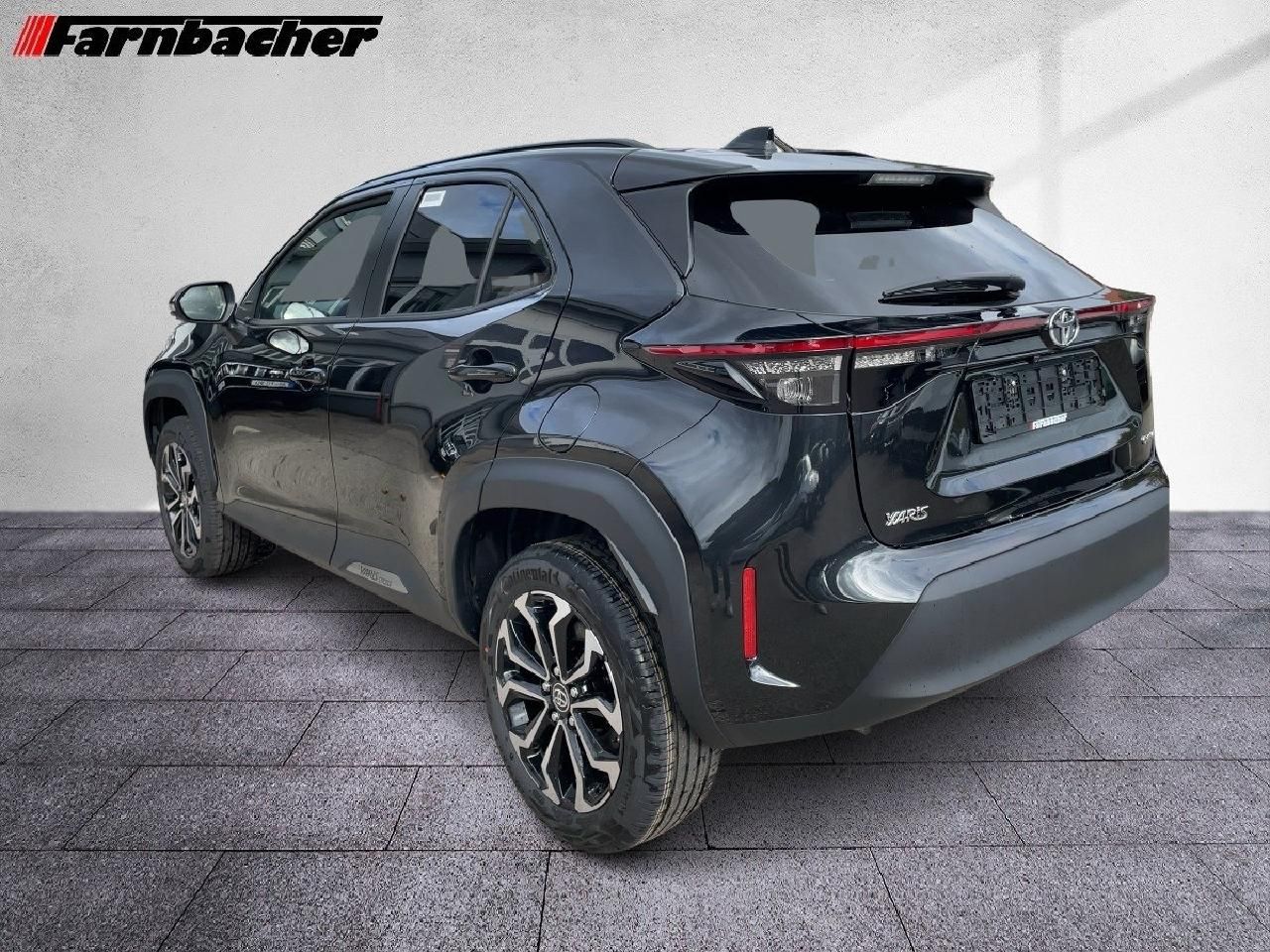 Fahrzeugabbildung Toyota Yaris Cross 130PS Hybrid SONDEREDITION Black&Whi
