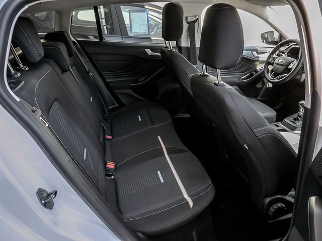 Ford Focus Turnier 1.0 Active X Parkautomatik Kamera
