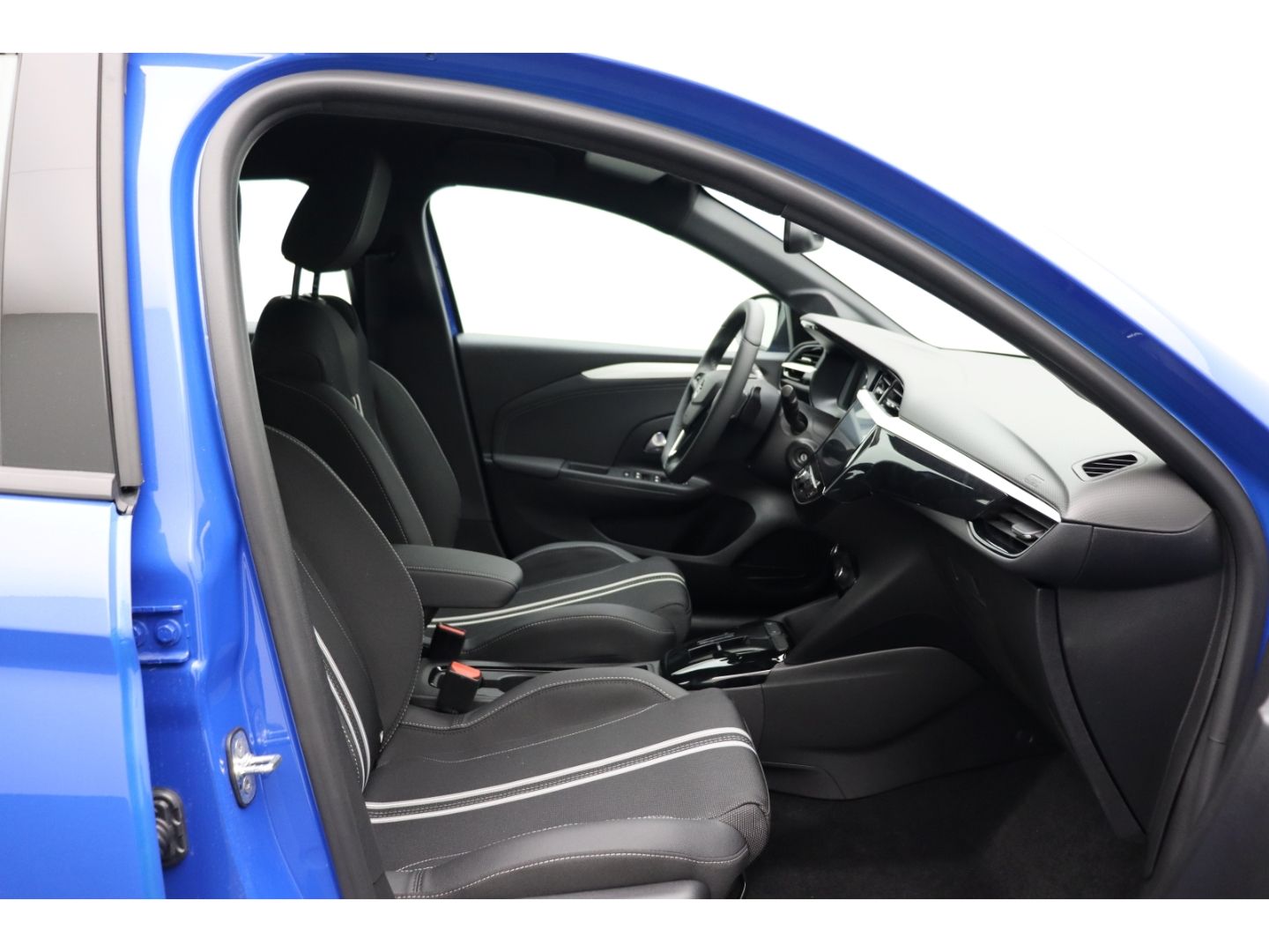 Fahrzeugabbildung Opel Corsa F 1.2 Automatik Totwinkelassistent LED