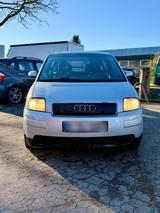 Audi Verkaufe Audi A2 1.4 Benziner 2001 Tuf 09.... - Audi A2 in Hannover