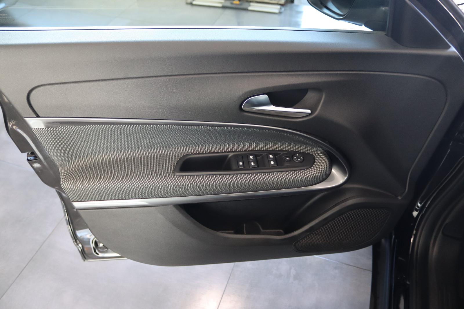 Fiat 600 1.2 Hybrid Basis  * 1.HAND *