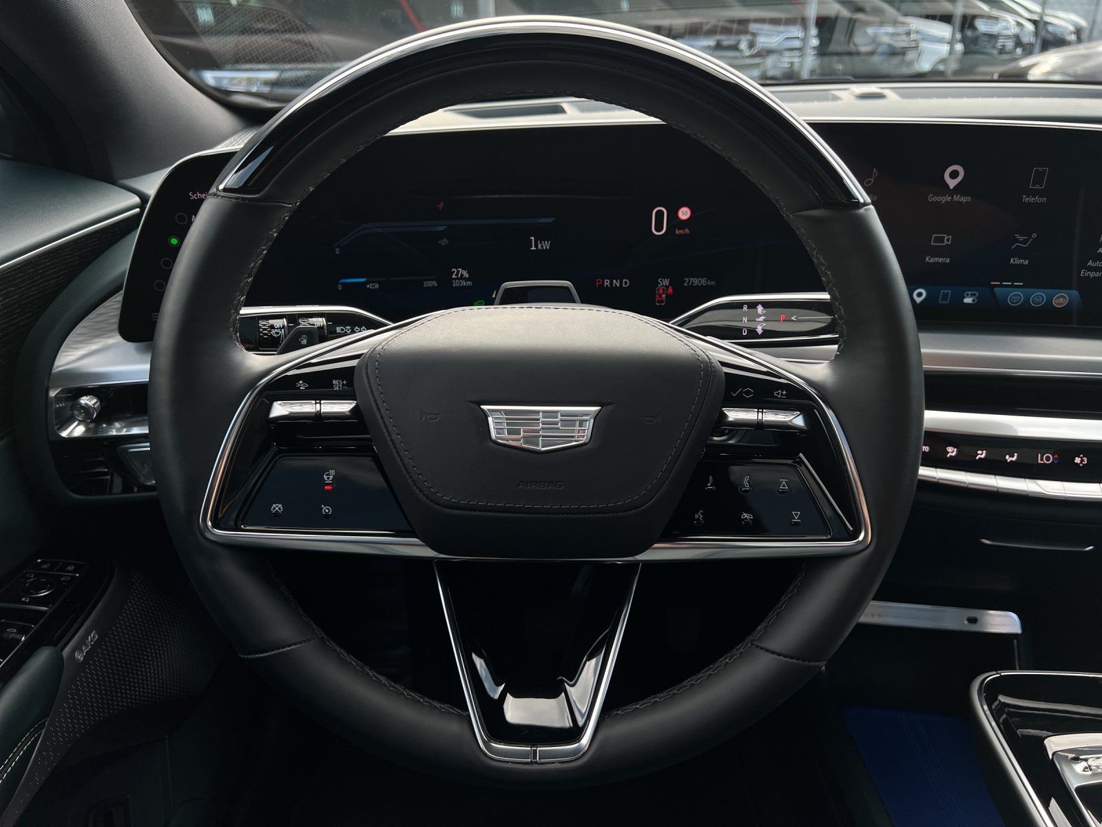 Fahrzeugabbildung Cadillac Lyriq AWD Sport/PANO-DACH/MASSAGE/AKG/ACC/360°KA