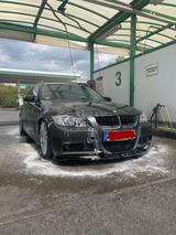 BMW 330i e91 - BMW 330 Kombi 330i e91 mit Benzin-Antrieb