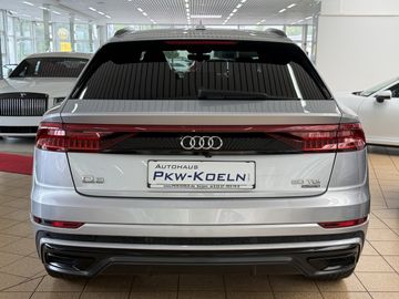 Audi Q8 - 6