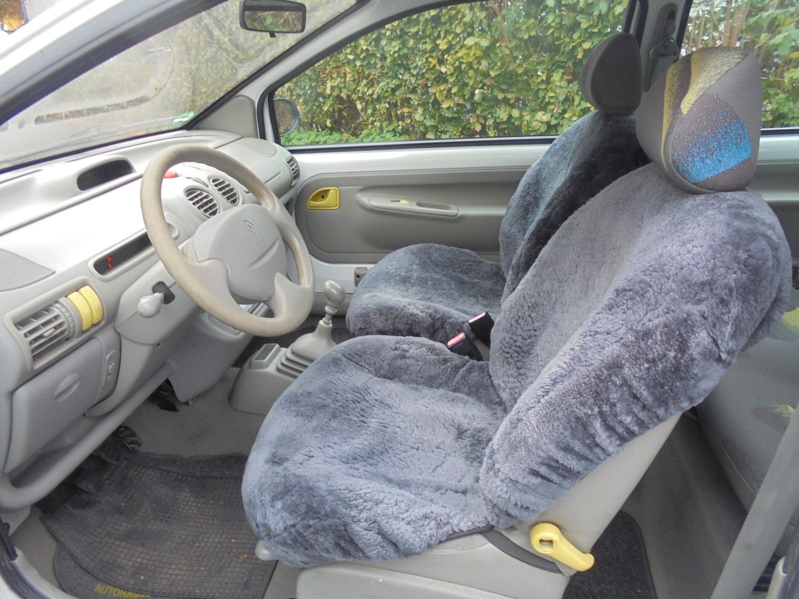 Fahrzeugabbildung Renault Twingo Initiale 1.2 Klima/Faldach