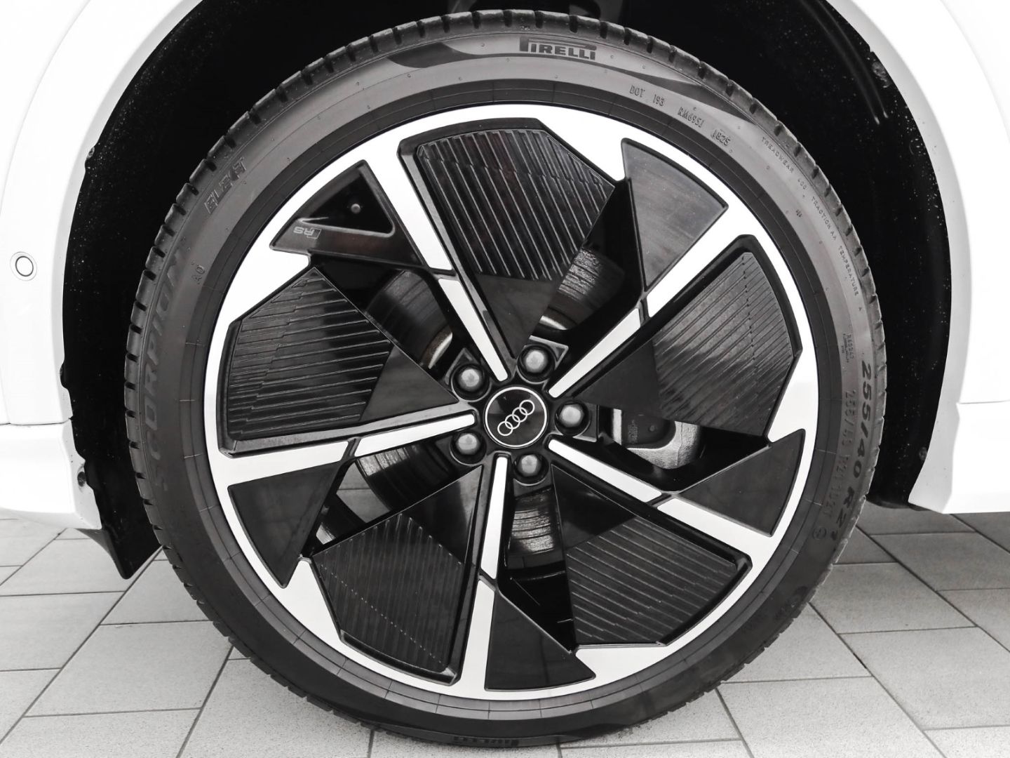 Audi Q4 e-tron - Bild 3