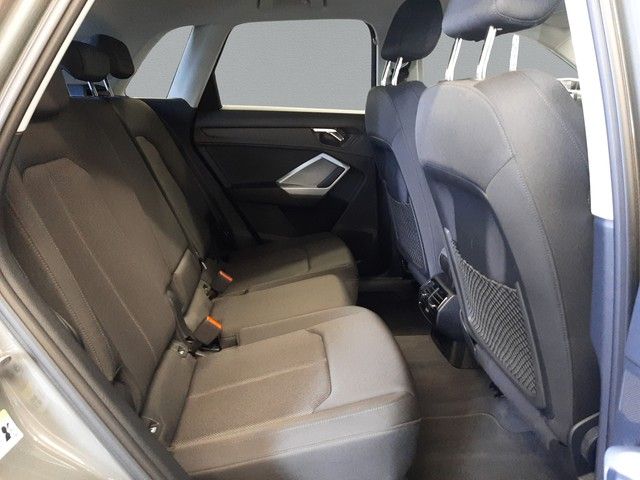 Fahrzeugabbildung Audi Q3 45TFSIe AHK LED Navi eleHeck Sportsitze 18"