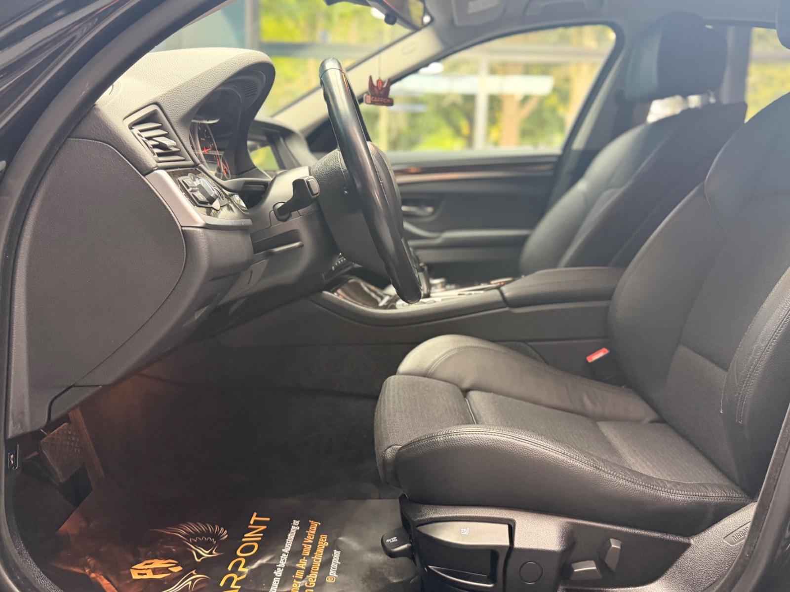 BMW 520 Limousine 520 i/Xenon/Leder/Navi/CarPlay