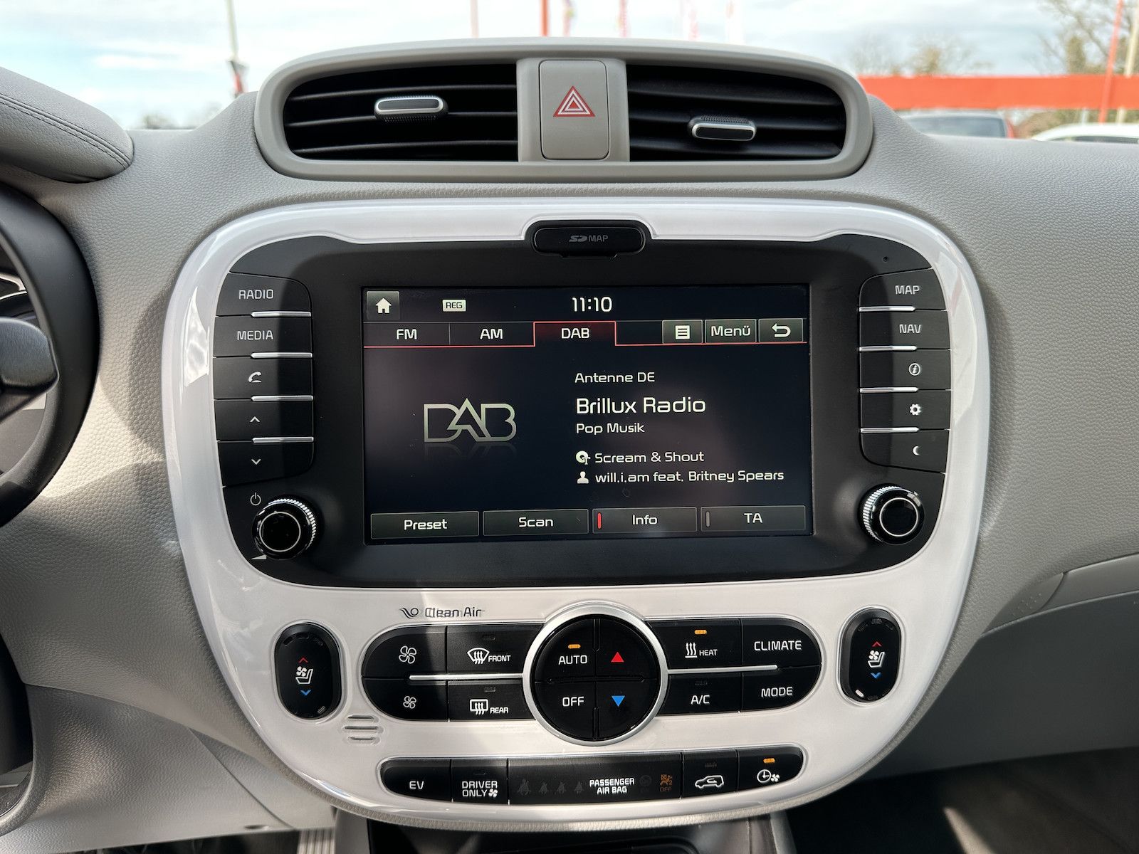 Fahrzeugabbildung Kia Soul EV Play /Navi/Ahk/DAB/Keyless/bel.Sitze/Lhz