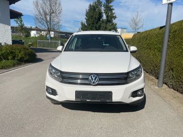Volkswagen Tiguan - 2