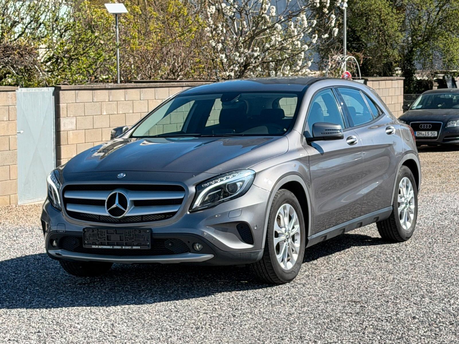Mercedes-Benz GLA 180d Bi-XENON+NAVI+PDC+TEMPOMAT+BLTH+MLF+LM