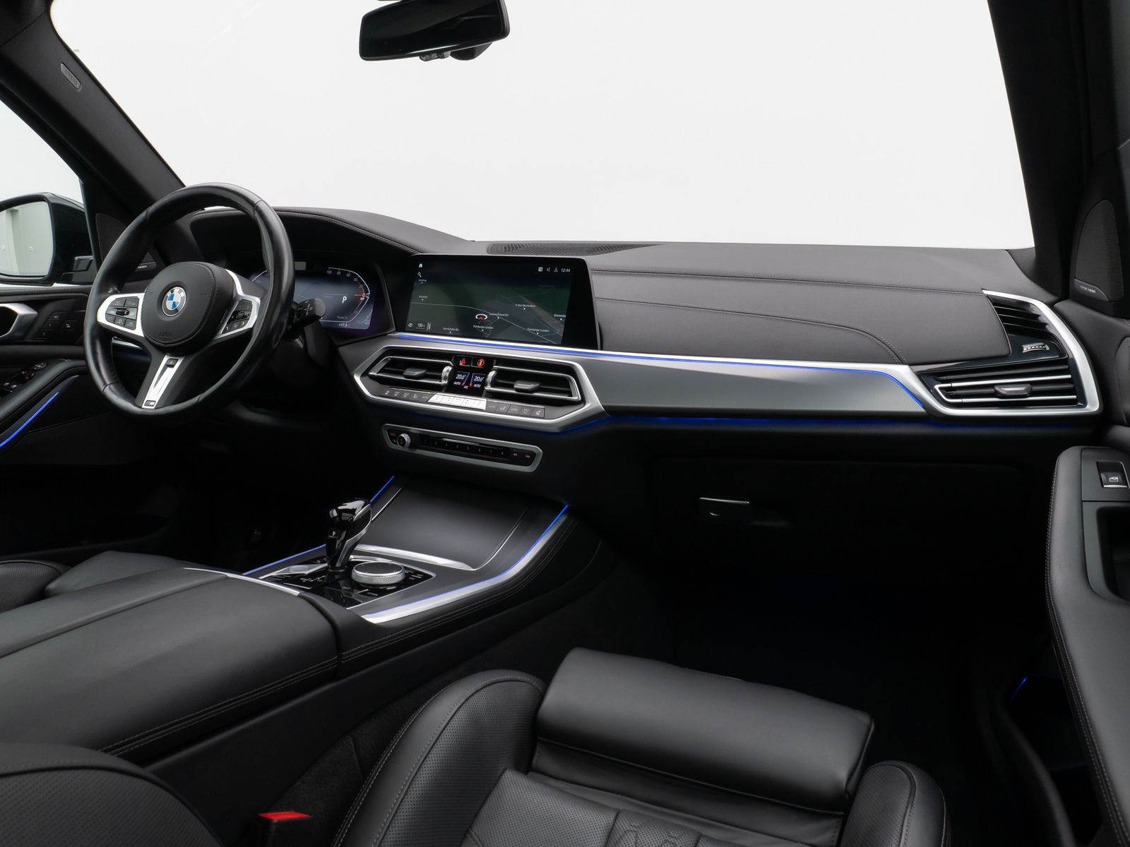 Fahrzeugabbildung BMW X5 xD30d M Sport Panorama Laser 360°HUD DAB H/K