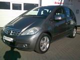 Mercedes-Benz A 170 AVANTGARDE  KLIMA,PDC,SITZHEIZUNG - Mercedes-Benz A 170: Avantgarde