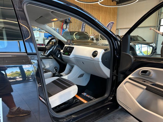 MYAUTOCENTER – Gebraucht- und Jahreswagen mit Werkstattservice in Pfaffenhofen Seat Mii Style Salsa *NAVI*PDC*KLIMA*SportLenkrad*