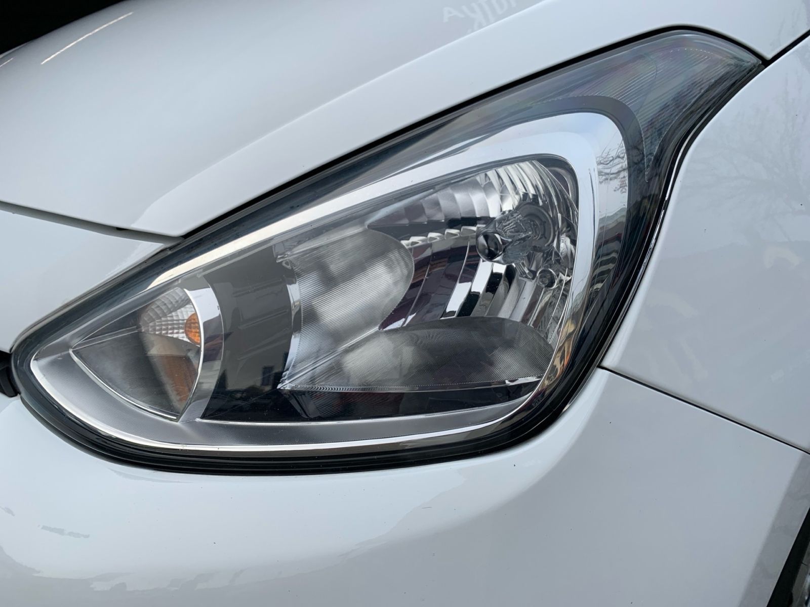 Fahrzeugabbildung Hyundai i10 1.0 Trend Sitzheizung