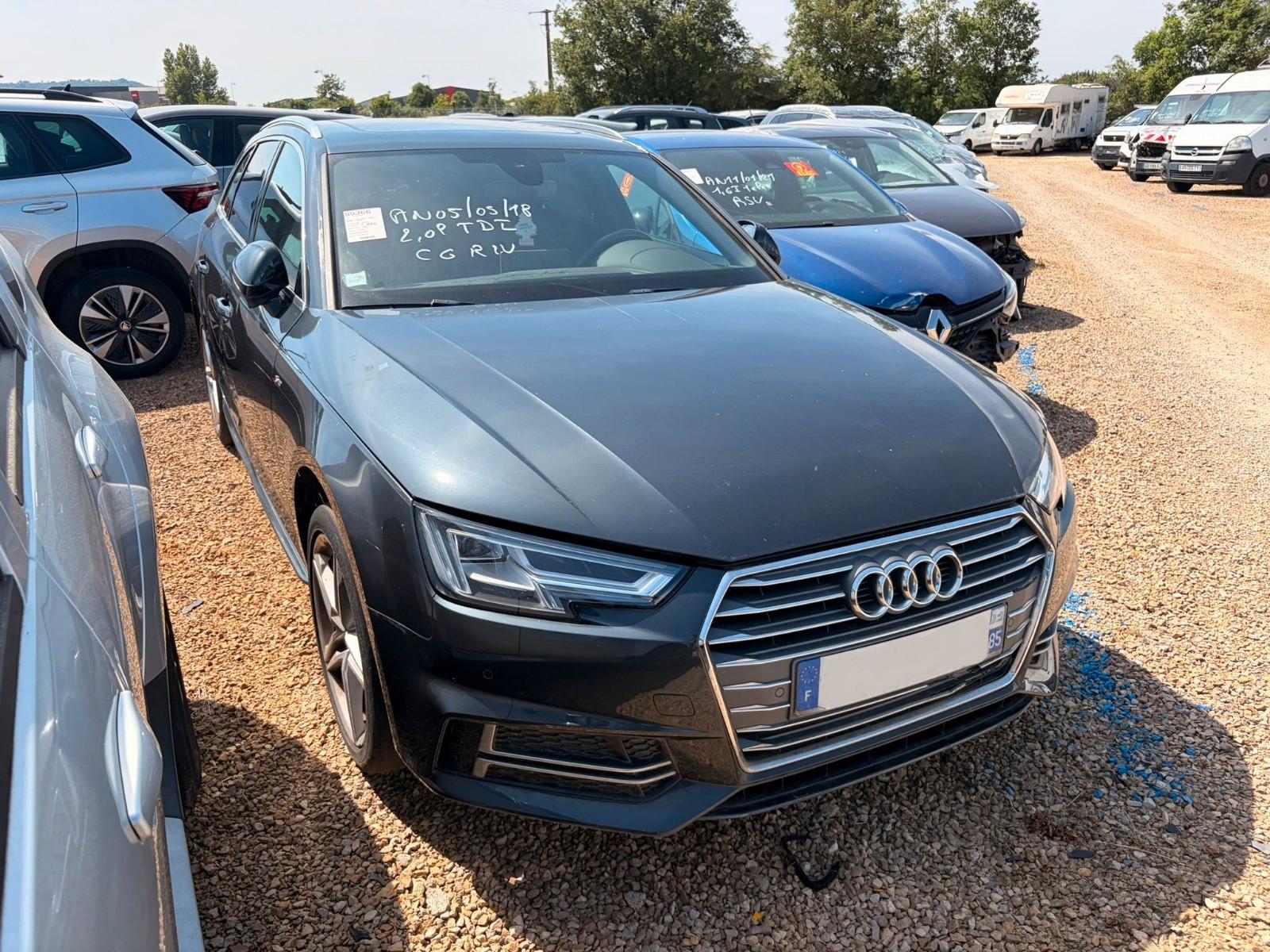 Audi A4 V 2.0 TDi 150 STronic7 S-Line / EX482