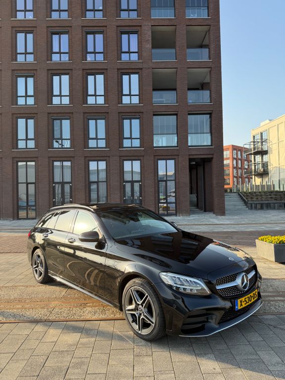 Image of Mercedes-Benz C 220