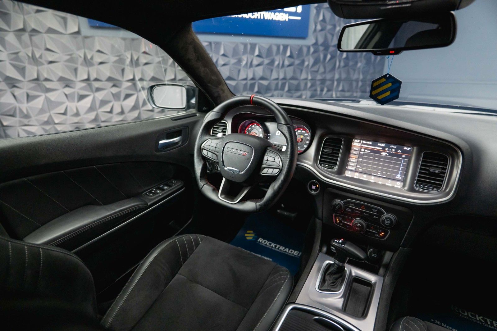 Fahrzeugabbildung Dodge Charger 6.4 V8 SRT 392 SCATPACK WIDEBODY LChanti