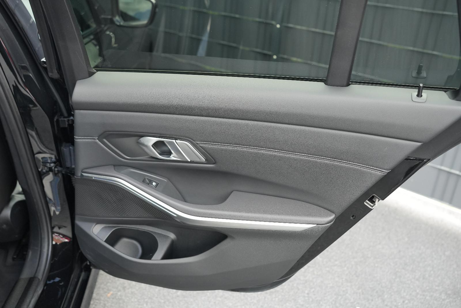 BMW 318 d Sport Line*STANDHZG*ACC*AHK*DAB, миниатюра 11