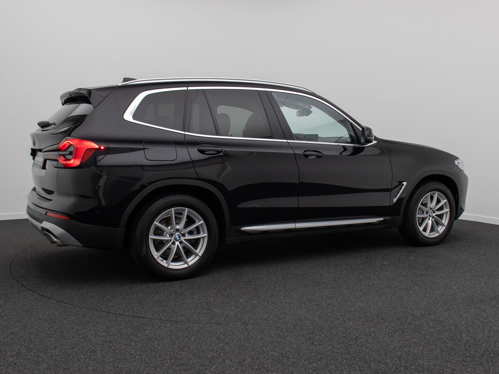 Fahrzeugabbildung BMW X3 xD30d H/K DAB Kamera Leder Panorama MSport