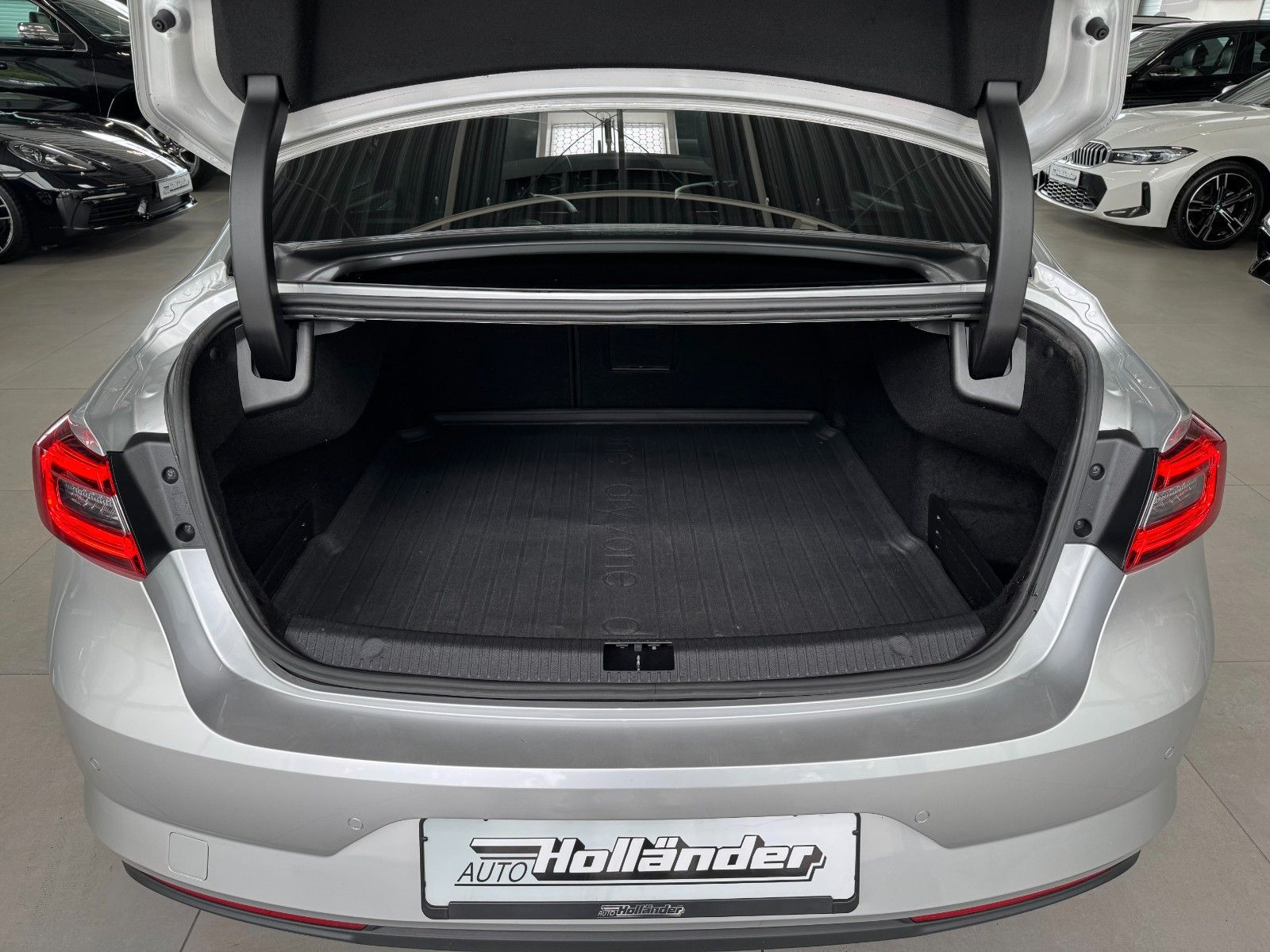 Fahrzeugabbildung Renault Talisman 1.6 dCi 160 Initiale Paris   "ACC"