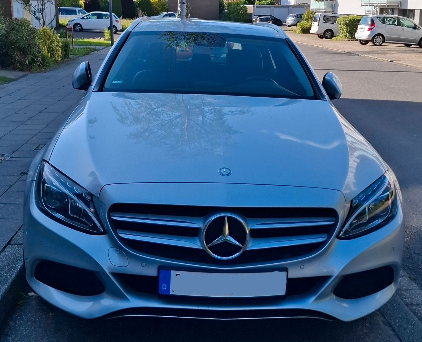 MERCEDES-BENZ C 220