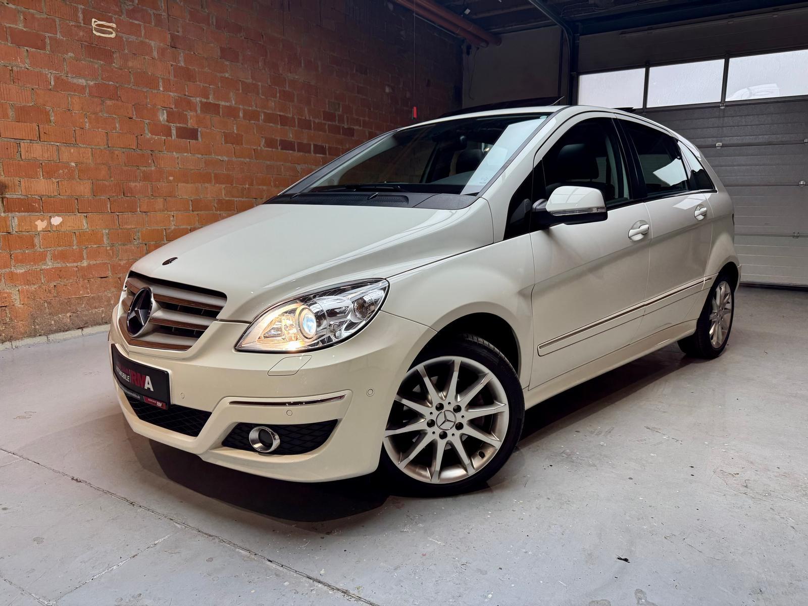 Mercedes-Benz B 200 Turbo 2.0 +NAVI+PANO+LEDER+BI-XENON+SHZ+