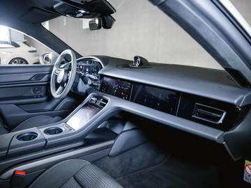 2025 Porsche TAYCAN 缩略图 21