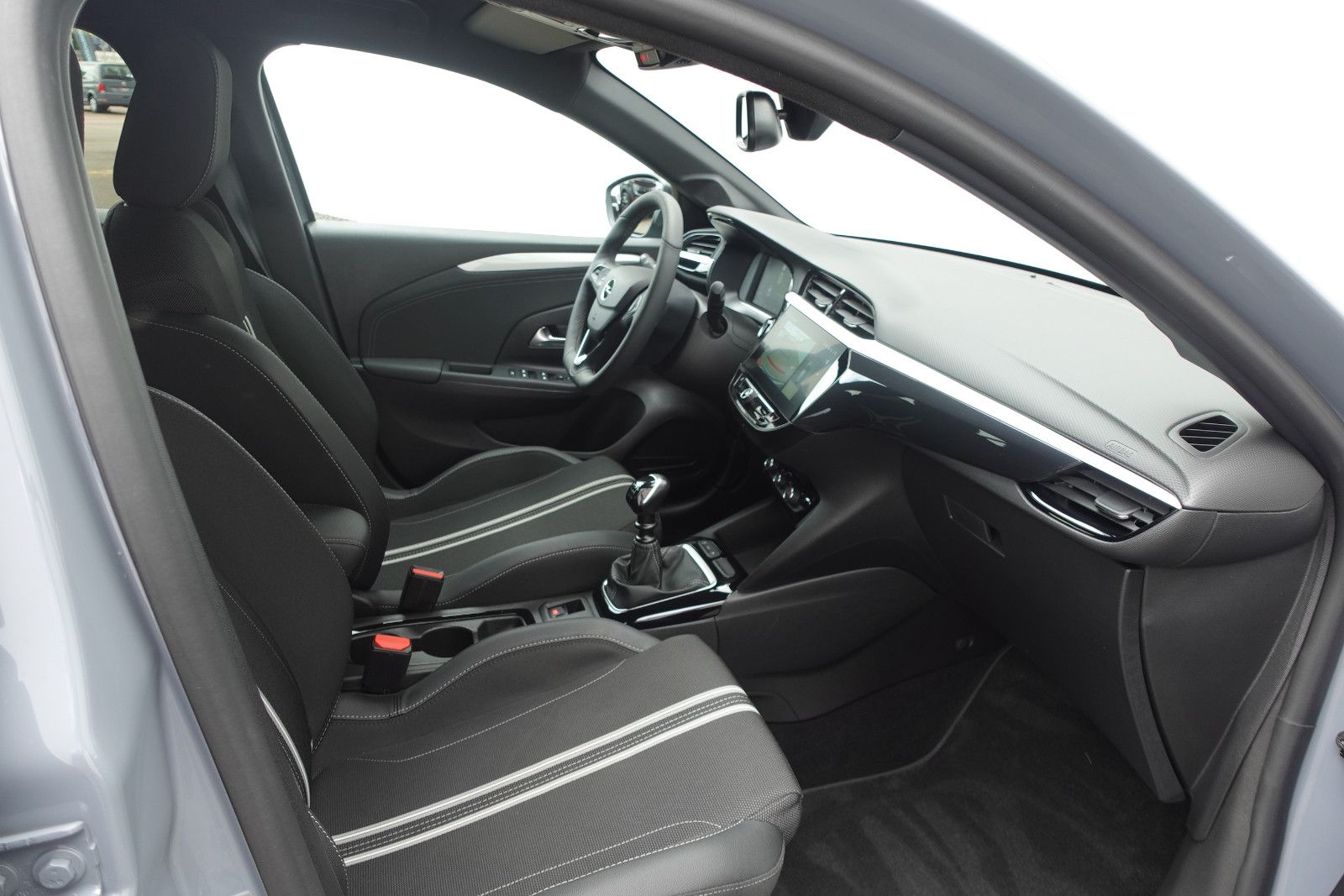 Fahrzeugabbildung Opel Corsa GS 1.2T,Navi,Kamera, Sitzhzg,Allwetter,LED