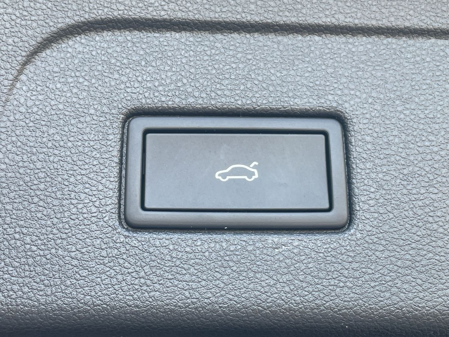 Touran 1.5 TSI DSG R-Line ACC/Navi/LED/Pano/CAM 