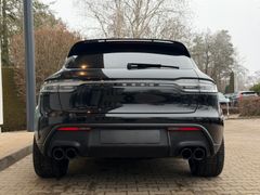 PORSCHE Macan GTS / 360°KAMERA / BOSE / PANORAMA PORSCHE Macan GTS / 360°KAMERA / BOSE / PANORAMA