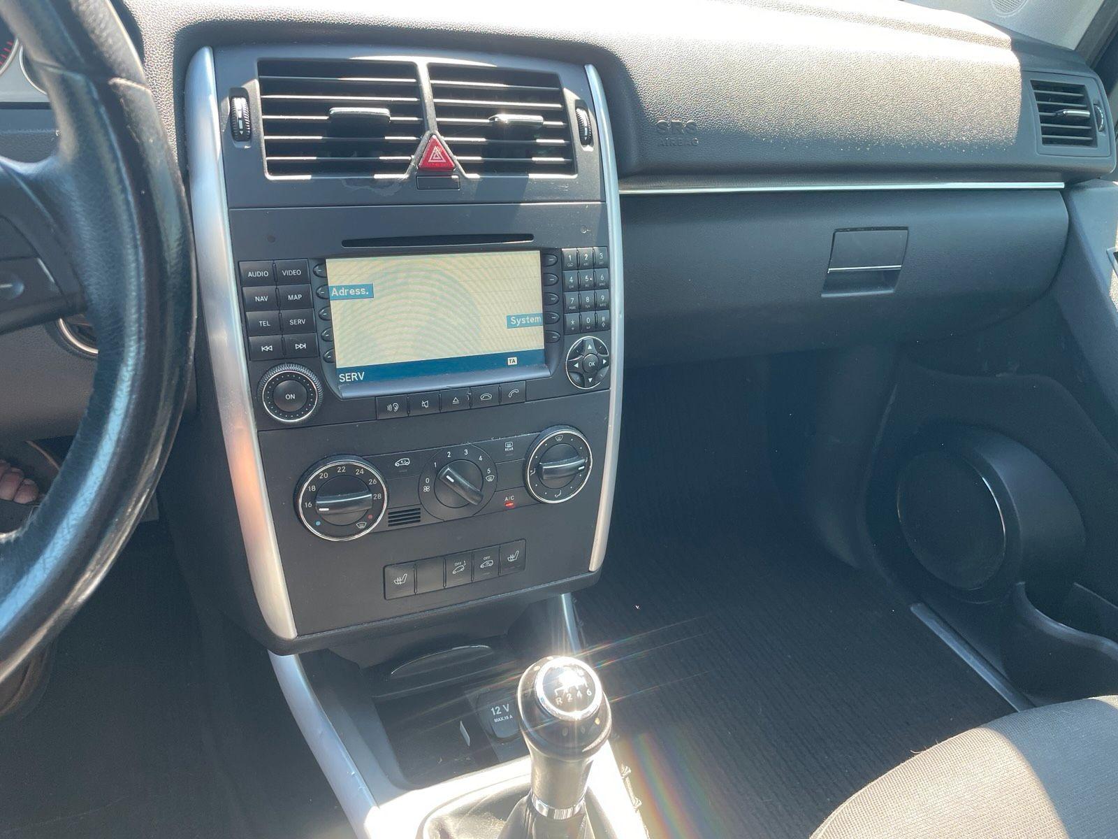 Mercedes-Benz 200 2007 — photo 11