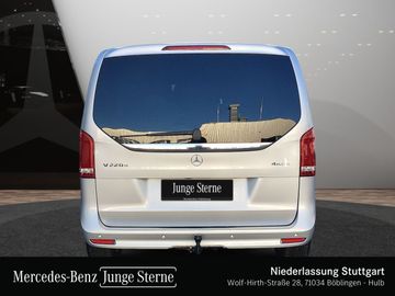 Mercedes V 220 - 8
