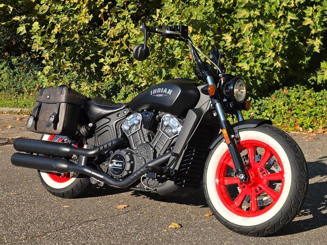 Indian Scout Bobber mit Extras