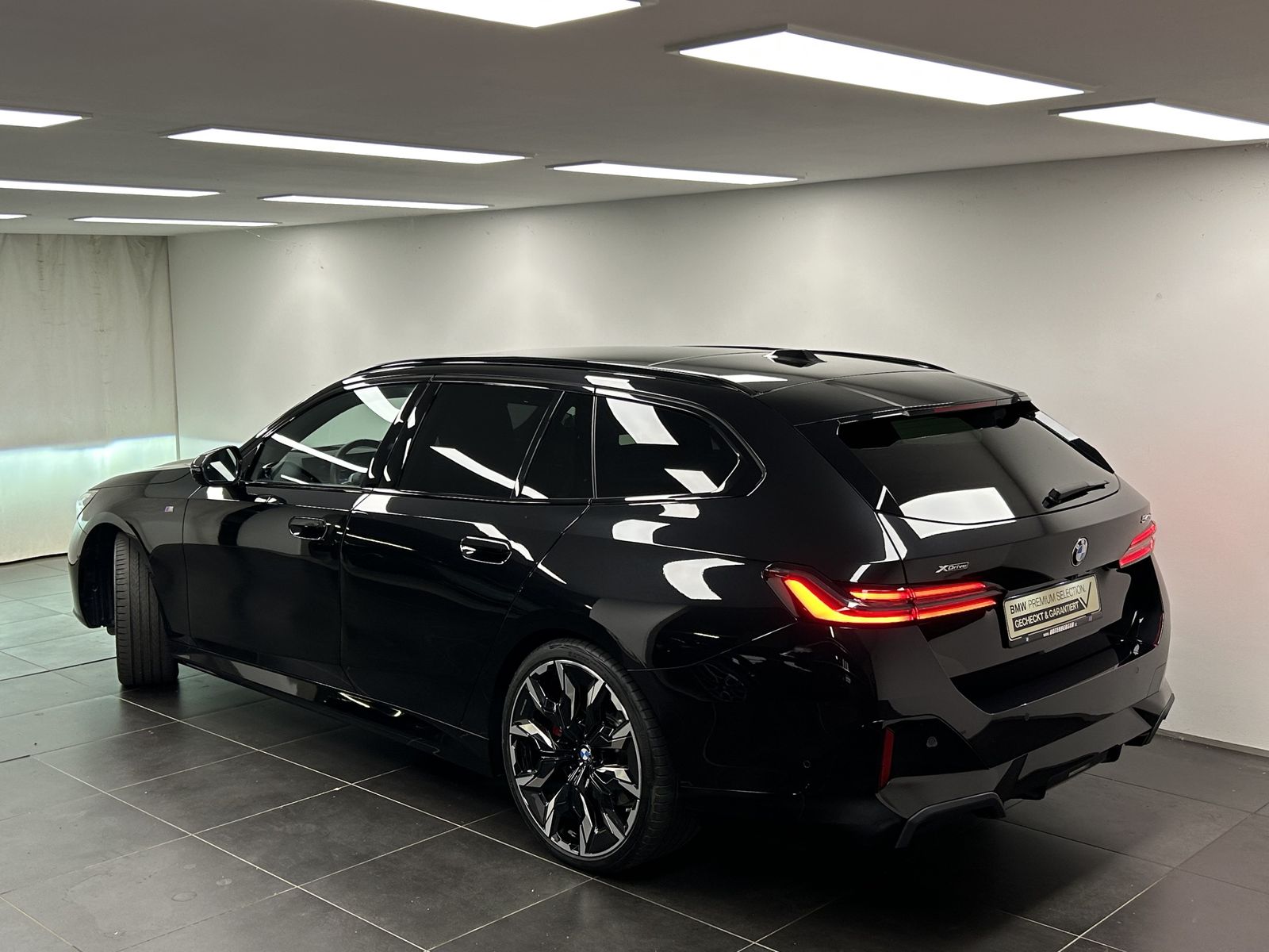 BMW 540d xDrive Touring M Sportpaket Pro DAB LED AHK foto 3