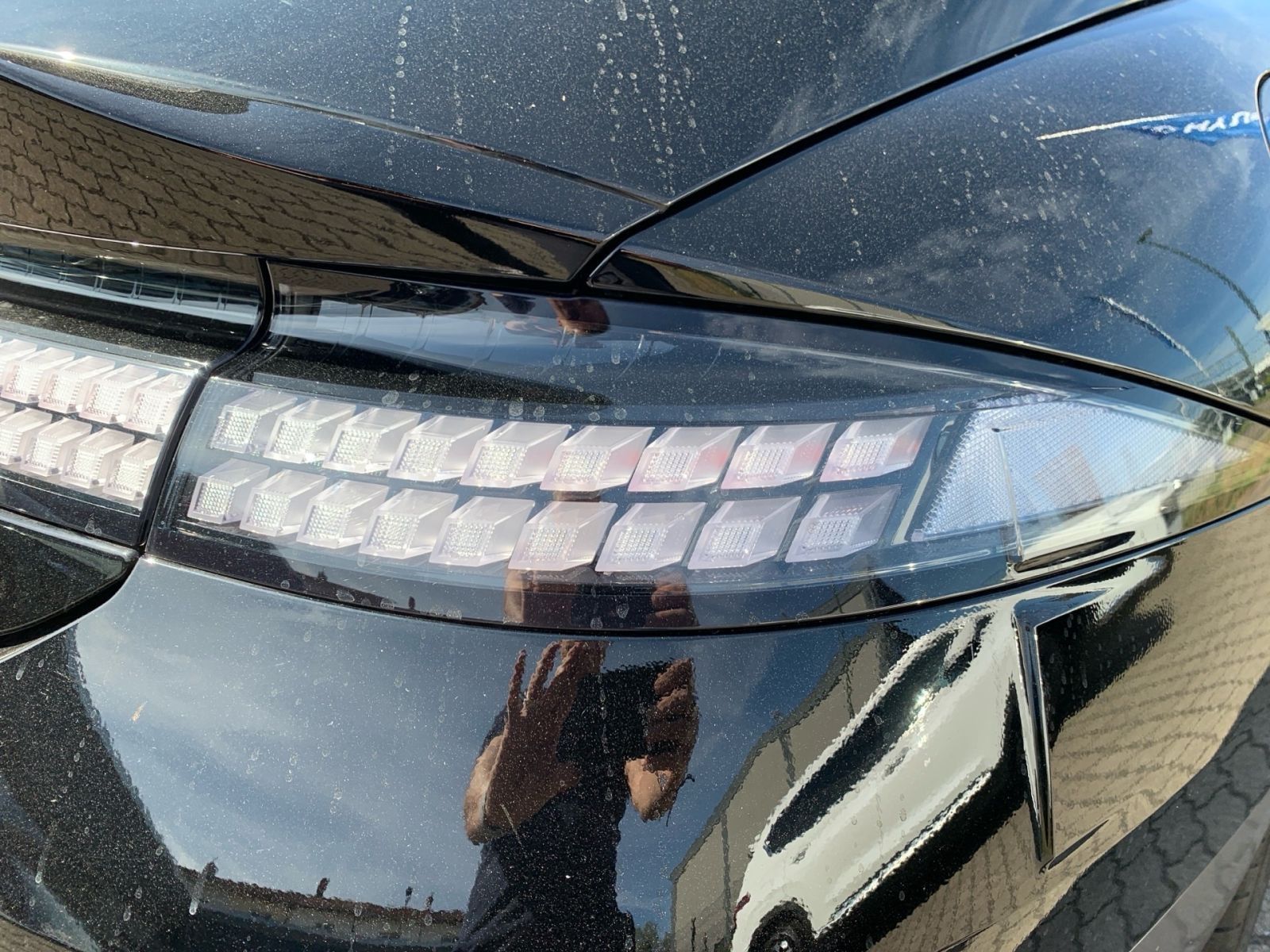 Fahrzeugabbildung Hyundai IONIQ 6 Uniq 77,4 kWh 20Zoll