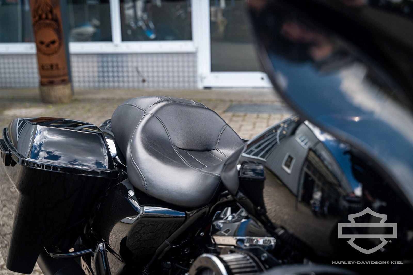 Fahrzeugabbildung Harley-Davidson STREET GLIDE SPECIAL FLHXS - JEKILL&HYDE -