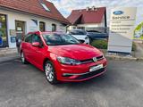Volkswagen Golf VII Variant Highline AHK Standheizung PDC - mit Benzin-Antrieb: Rot, mit Navigationssystem