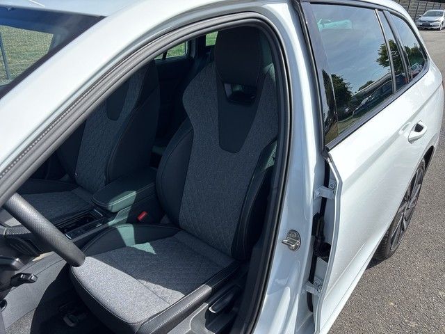 Octavia Combi 2.0 TDI Sportline DSG 360°+HUD+MAT
