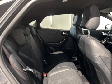 Fotografie des Ford Puma 1.0 EcoBoost Hybrid ST-LINE X