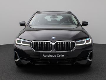 Fahrzeugabbildung BMW 530e xD Tour Luxury Line ACC HUD Pano Laser 360°
