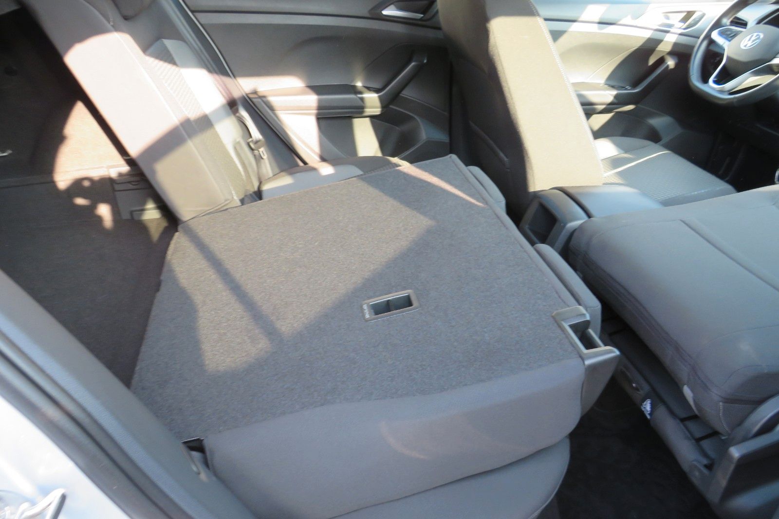 Fahrzeugabbildung Volkswagen T-Cross Active ACC NAVI APP GJ SITZH. PDC 1HD