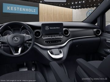 Mercedes V 220 - 7