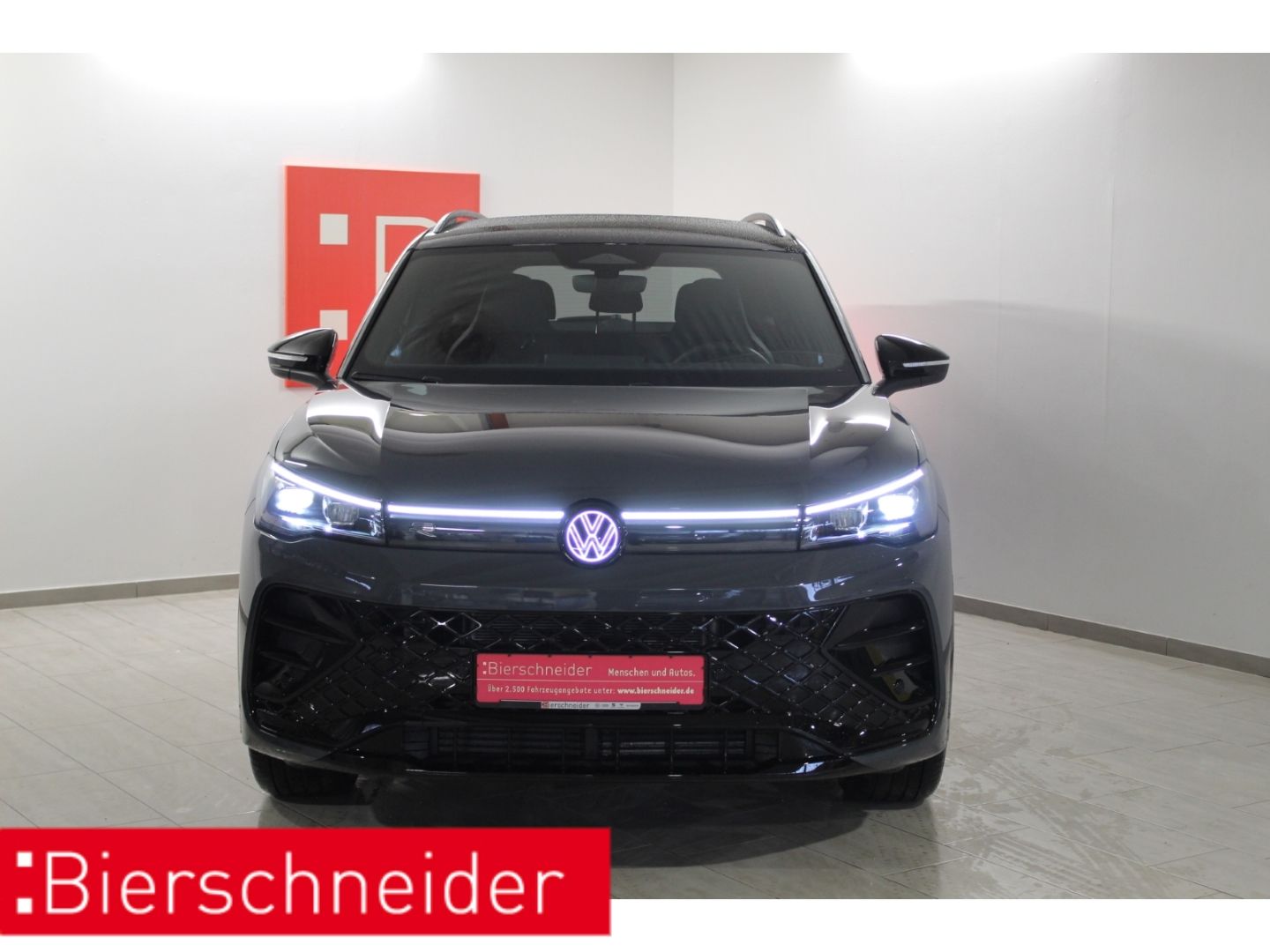 Volkswagen Tiguan 1.5 eTSI DSG 2x R-Line Black Style 20 LED imagem 3