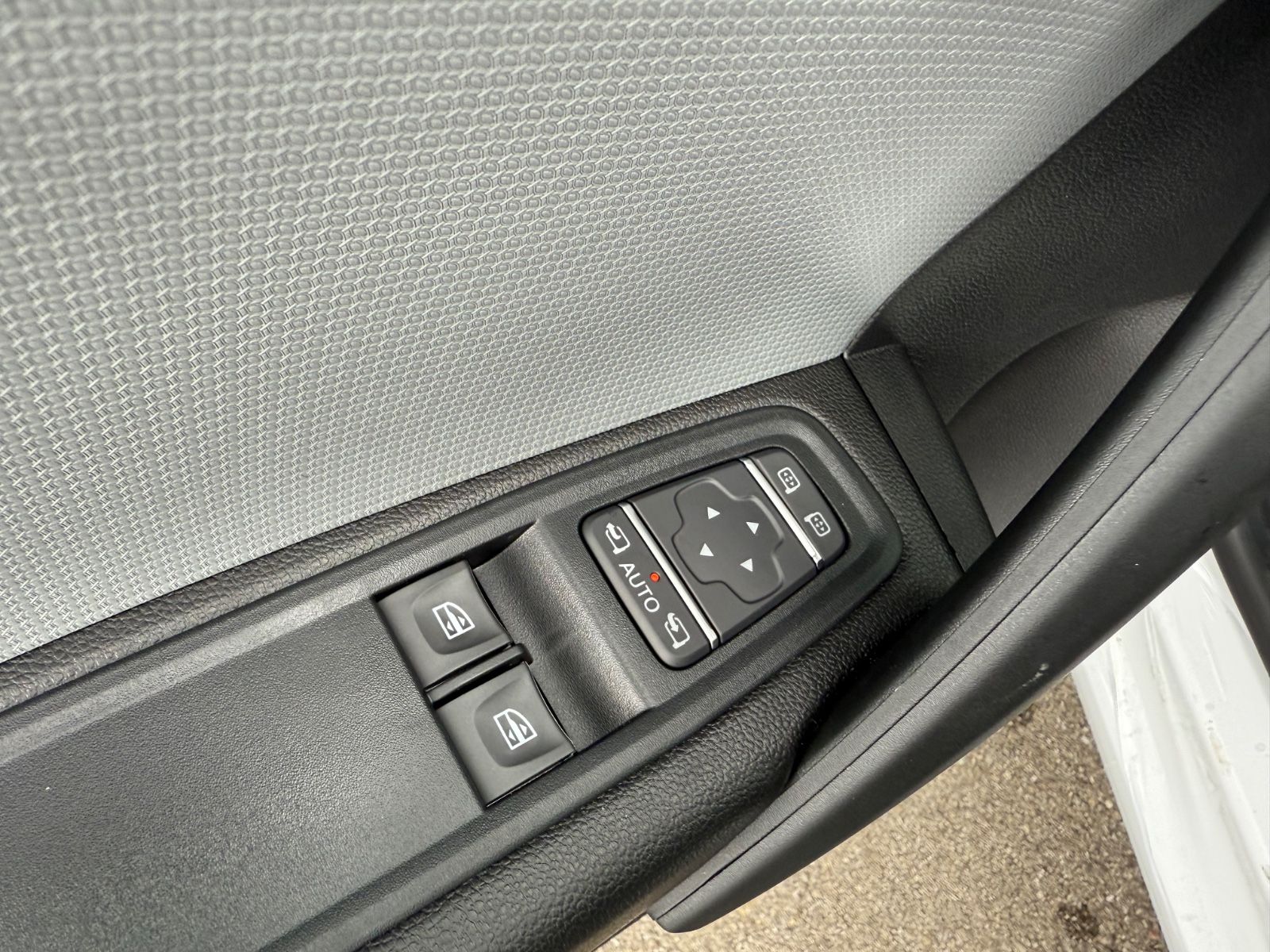 Fahrzeugabbildung Nissan Townstar Kastenwagen L1 2,0t N-Connecta