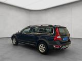 Volvo XC70 D5 AWD Summum Aut Glasd Leder Standh Four-C - Volvo XC70 mit Schiebedach