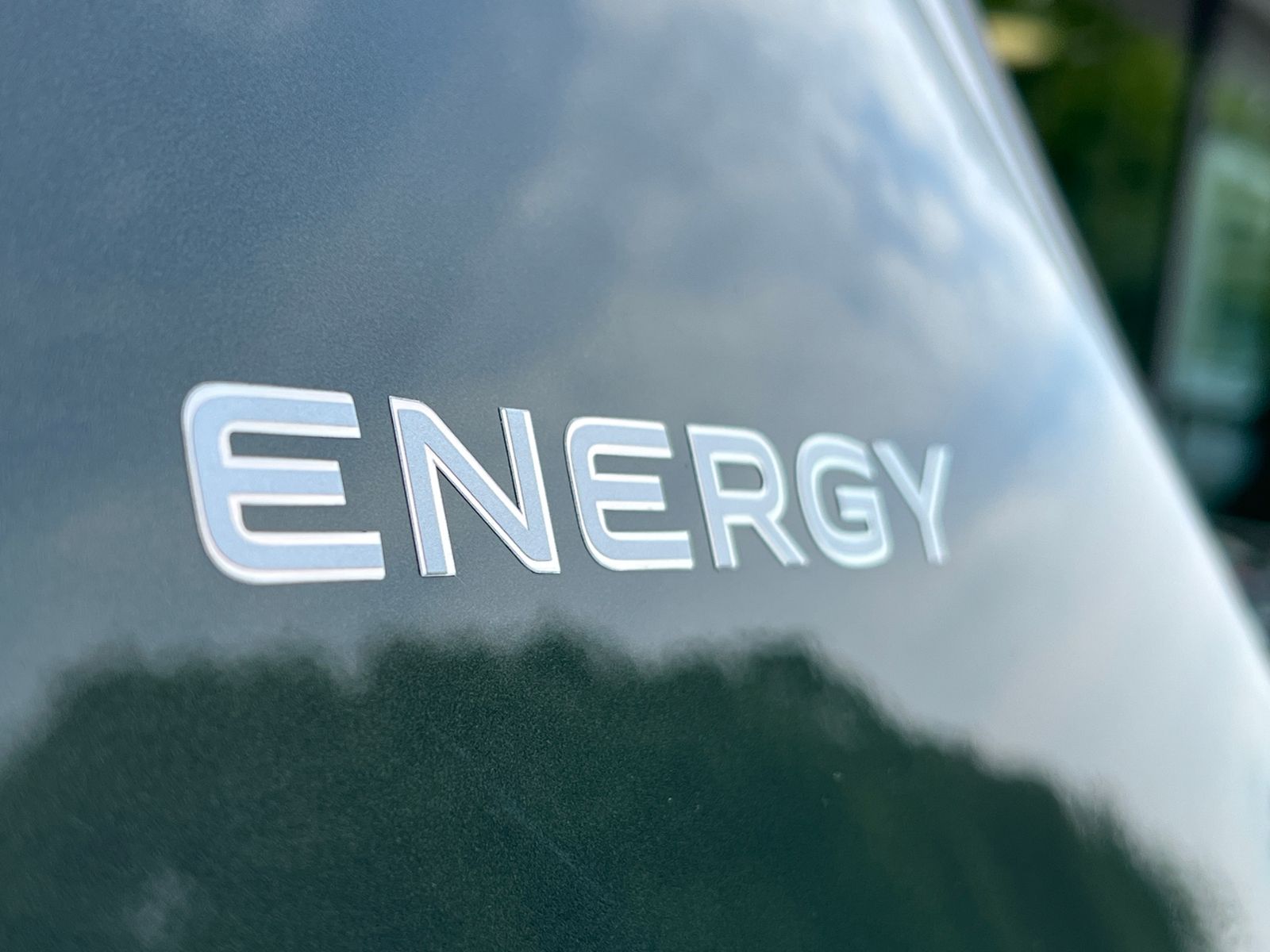 Fahrzeugabbildung Volkswagen Tiguan  ENERGY 2.0 TDI DSG *AHK, Navi, Ganzjahre